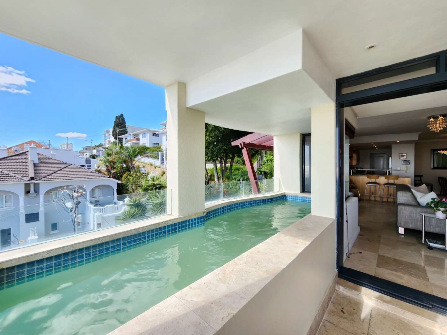 3 Bedroom Property for Sale in Sea Point Western Cape